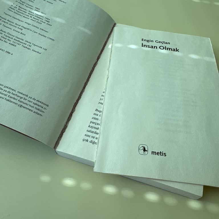 Kitap Sayfalarının Dağılması