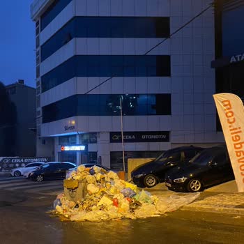Aydınevler Mahallesinde Çöp Sorunu Ve Ağır Koku Krizi