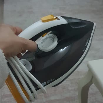 Philips Azur Ütü Su Akıtıyor, İade Kabul Edilmiyor