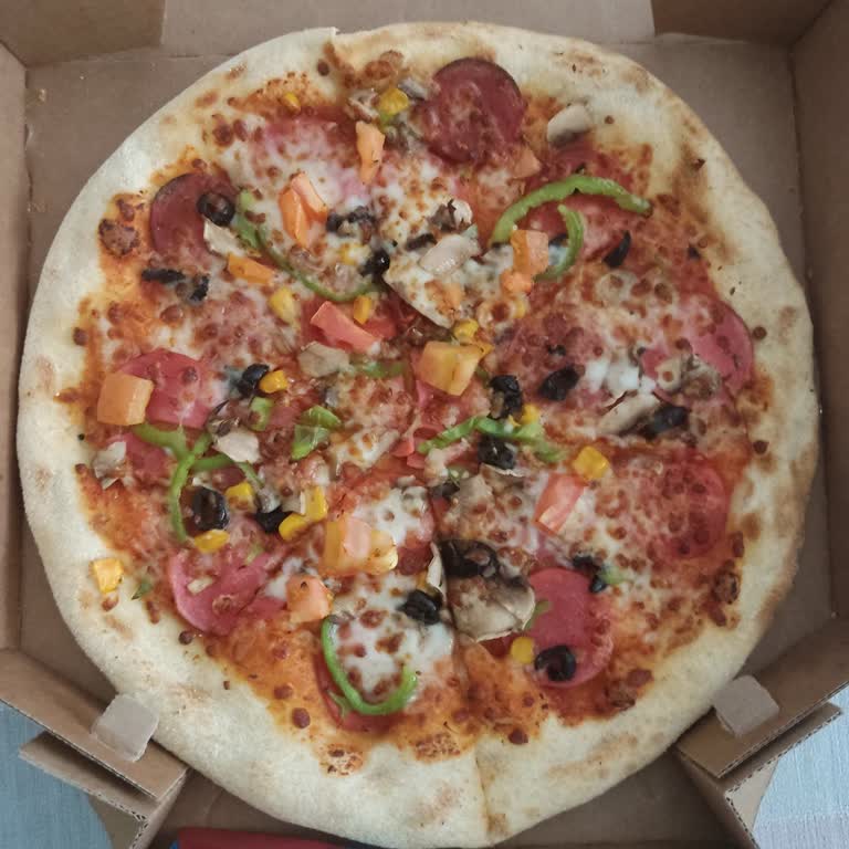 Domino's Pizza'da Malzeme Eksikliği Ve İlgisizlik