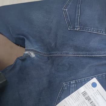 Kalite Kontrol Sonrası Zarar Gören Pantolon Ve Müşteri Memnuniyetsizliği