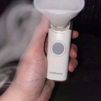 Medisana Vernebler lädt nicht richtig und frisst ständig Batterien