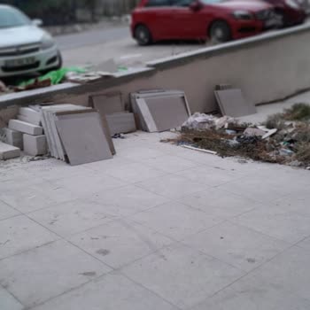 Kuşadası'nda Apartman Tadilat Atıkları ve Belediye İlgisizliği