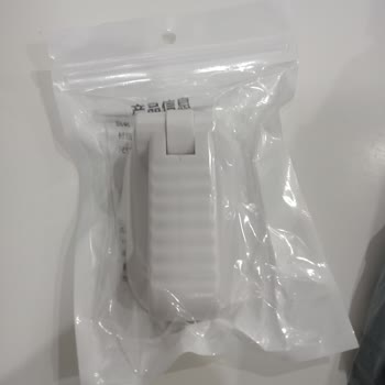 Yanlış Ürün Teslimatı: Elbise Yerine Plastik Mandal