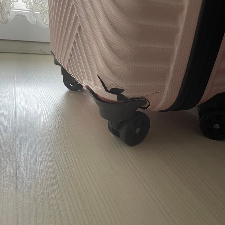 Süha Turizm İle Kırık Valiz Sorunu Ve Müşteri Hizmetleri Cevapsızlığı