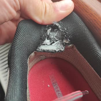 Garanti Sürecinde Kaybolan Ayakkabı Ve İletişim Sorunları