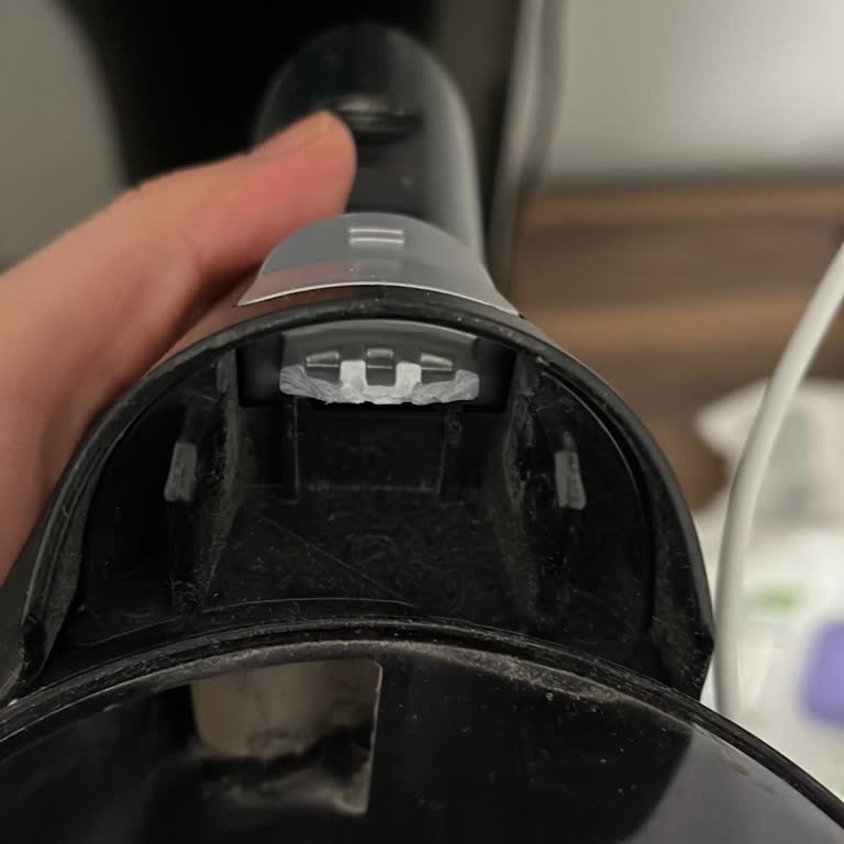 Bosch Süpürge Hazne Kapağı Klipsi Sorunu