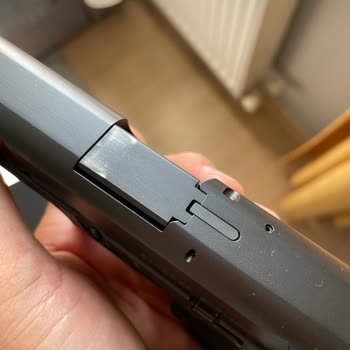 Stoeger STR-9sc zeigt bereits nach kurzer Nutzung Lackprobleme am Lauf