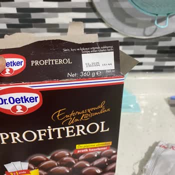 Dr.Ötker Profiterol mit Motten und Würmern