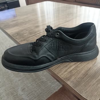 FLO Mağazasında Ayakkabı Kalitesi Sorunu