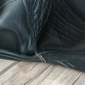 FLO Mağazasında Ayakkabı Kalitesi Sorunu