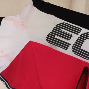BJK Sweatshirt Boya Problemi