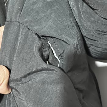 Yırtık Mont Sorunu: Çözüm Bekliyorum