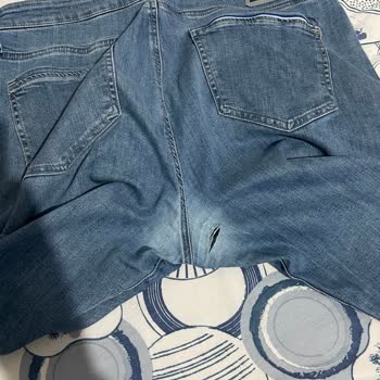 Mavi Jean Pantolonun Kısa Sürede Yırtılması
