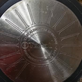 Tefal Döküm Tencerede Soyulma Problemi
