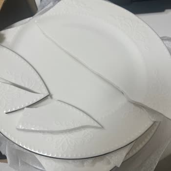 Özensiz Paketleme Ve Hasarlı Ürün Teslimatı