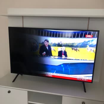 Samsung 49RU7100 TV Screen Darkened and Became Unusable Within Warranty Period