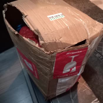 Sürat Kargo İle Gelen Eksik Ve Yıpranmış Ürünler