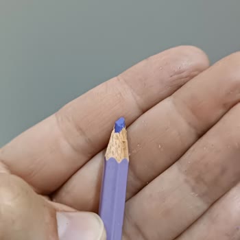 Kırılan Boya Kalemleri: Hayal Kırıklığı