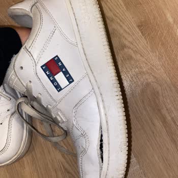 Tommy Ayakkabılarının Kalitesizliği Ve Müşteri Hizmetleri