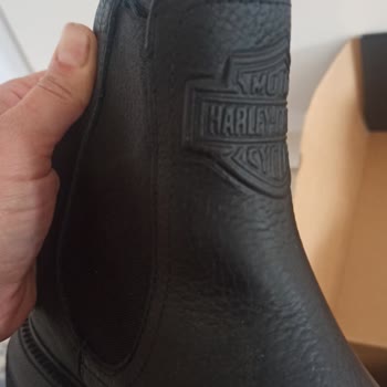 Yeşil Kundura'dan Gelen Farklı Deri Botlar