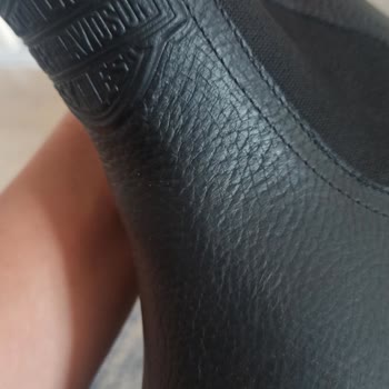 Yeşil Kundura'dan Gelen Farklı Deri Botlar