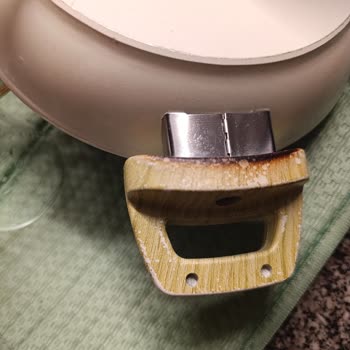 Yapışmaz Özelliğini Kaybeden Tencere Seti Hayal Kırıklığı