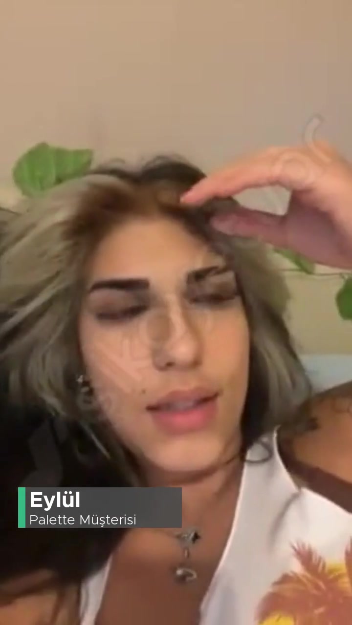 Palette Saç Dibimde Yaralar Var videonun kapak resmi
