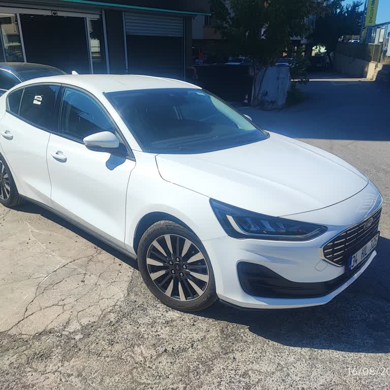 Ford Focus Titanyum X Modelinde CarPlay Ve Navigasyon Sorunları