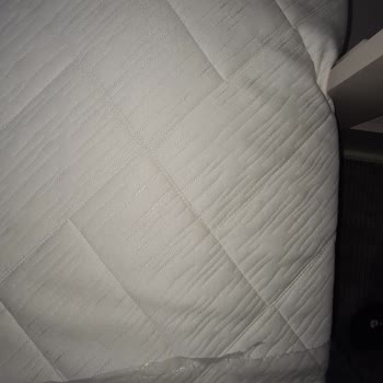 Yataş Bedding'den Gelen Yatakta Sarı Lekeler Şoku