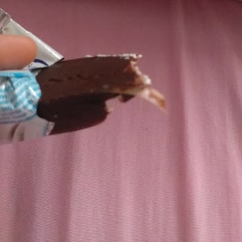 Kinder Pingui'den Çıkan Plastik Şok Etti