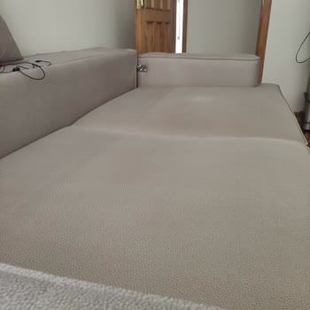 İstikbal Koltuk Takımında Beklenmeyen Sararmalar