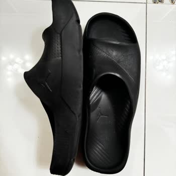 Nike Terlikleri Güneşte Eriyor!