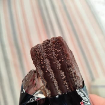 Küflü Çikolata İle Hayal Kırıklığı