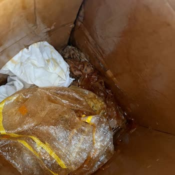 Gönderimi teslim almaya gittiğimde şok oldum