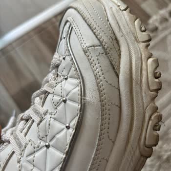 Skechers Ayakkabıda Beklenmedik Deformasyon Ve Kalite Sorunu