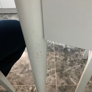 Garanti Kapsamında Olmayan Sandalyelerde Çatlak Sorunu