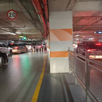 Akasya AVM Otopark Sorunu