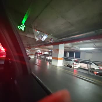 Akasya AVM Otopark Sorunu