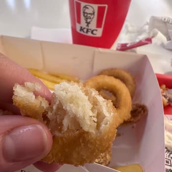 KFC'den Soğan Halkası Yerine Hamur Şoku