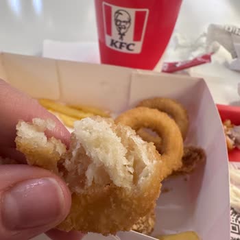 KFC'den Soğan Halkası Yerine Hamur Şoku
