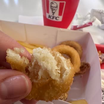 KFC'den Soğan Halkası Yerine Hamur Şoku