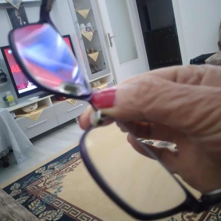 Gözlük Çerçevesi Ve Cam Uyumsuzluğu