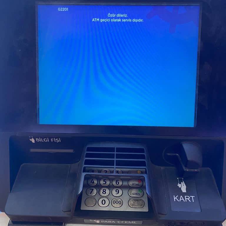ATM'de Sıkışan Para Ve Ulaşılmaz Müşteri Hizmetleri