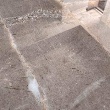 Lamar Porselen Tezgah Çizik Sorunu Ve İlgisizlik