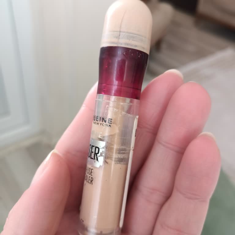 Maybelline Eraser Concealer Malfunctions After Half Use