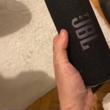 JBL Flip 6 Şarj Ederken Uyarı Sesi Verip Şarj Etmiyor