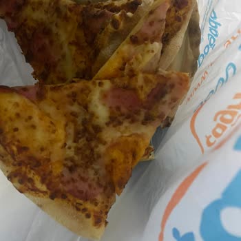 Yanlış Ve Soğuk Pizza Teslimatı