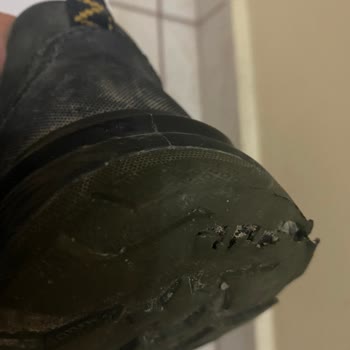 Greyder Botlarının Kalitesizliği Ve Müşteri Hizmetleri Sorunu