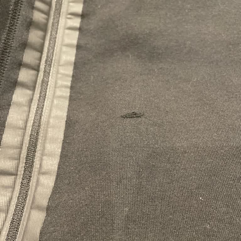 Nike Eşofman İki Giyimde Yırtıldı Kalite Sorunları Yaşanıyor